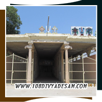 Dravidian gopurams and mandapams of Thirutholaivillimangalam Twin Temples